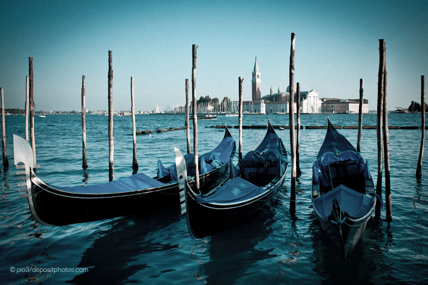 Gondeln mit Blick auf Giorgio San Maggiore. Schreibretreat in Venedig